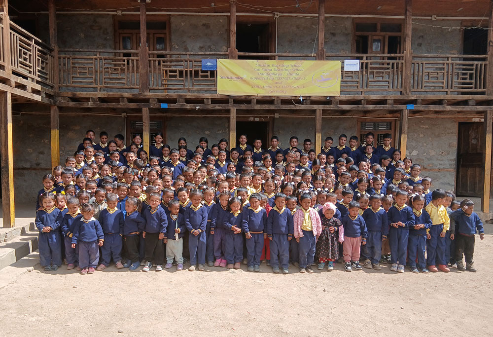 Nepal Schulgebäude im Bau